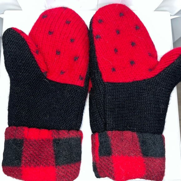 Handmade Wool Fleece Lined Mittens - Picture 2 of 2
